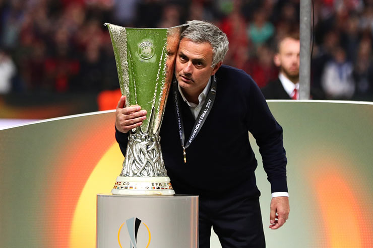 Chung kết Europa Conference League: Mourinho sắp đoạt trọn bộ danh hiệu châu Âu - 1