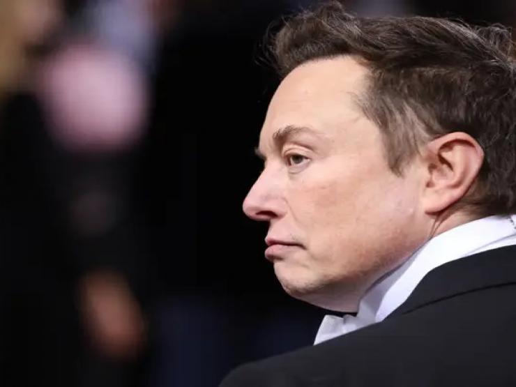 Bị cáo buộc quấy rối tình dục nữ tiếp viên trên chuyên cơ, tỷ phú Elon Musk phản ứng ”gắt”