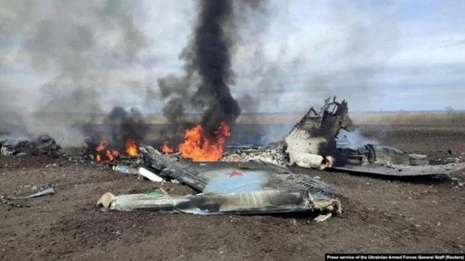Ukraine tuyên bố Su-35 Nga bị MiG-29 bắn rơi ở Kherson - 1