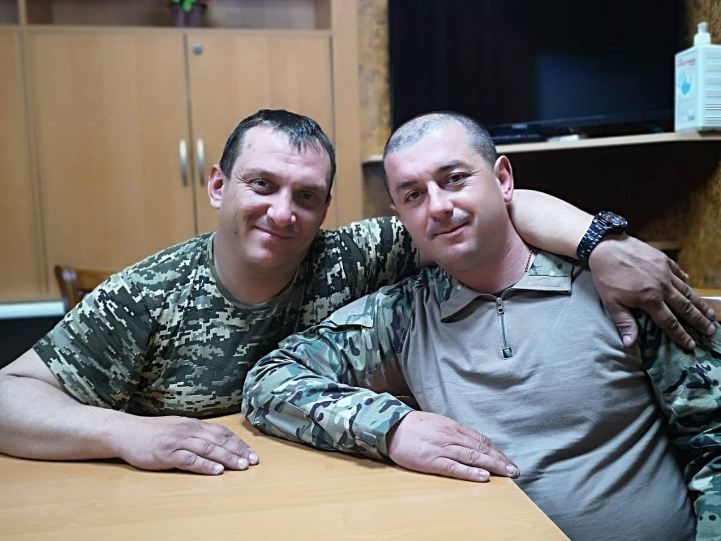 Đại đội trưởng Ukraine tiết lộ tình cảnh đặc biệt khi chiến đấu với Nga ở Donbass - 1