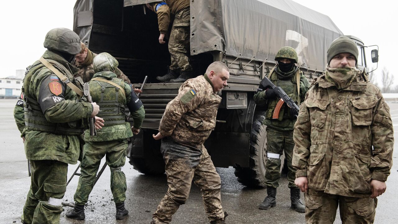 Bất chấp cầu xin, lính đánh thuê người Anh ở Ukraine có thể đối mặt án tử hình - 1