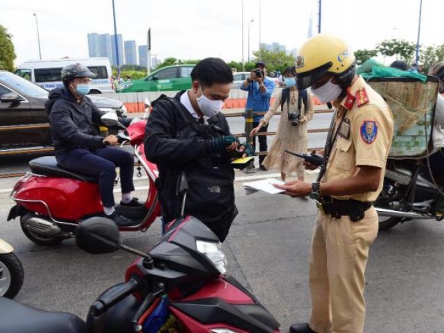 5 vi phạm giao thông của lái xe máy dễ bắt gặp trên đường phố và mức phạt