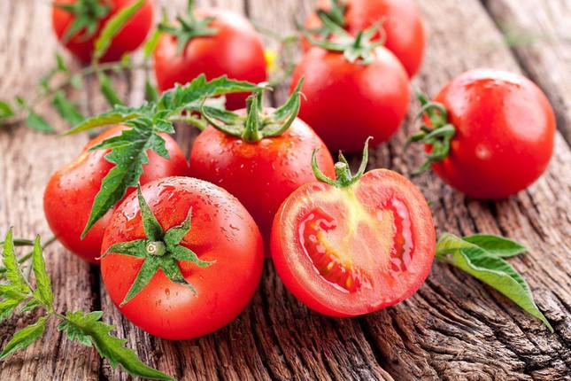 Những sai lầm tai hại khi ăn cà chua có thể khiến bạn ngộ độc, suy giảm chức năng thận - 1