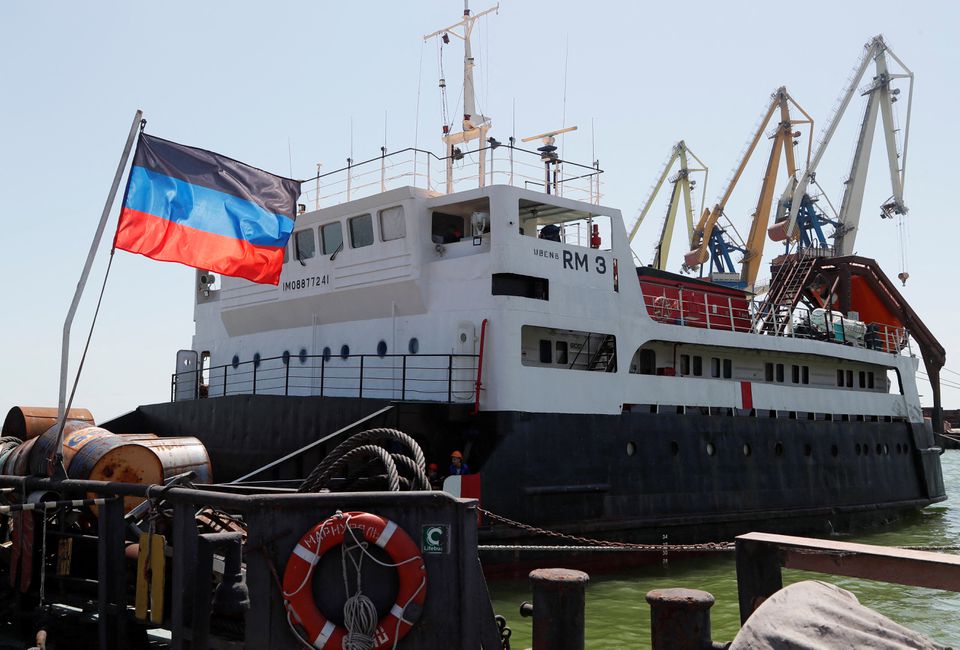 自俄羅斯控制該市以來第一艘離開馬里烏波爾的貨輪 - 2