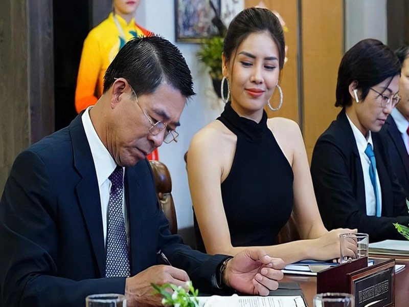 "Người đẹp quê lúa" Nguyễn Thị Loan tuổi 32 vẫn trẻ trung nhờ đâu? - 2