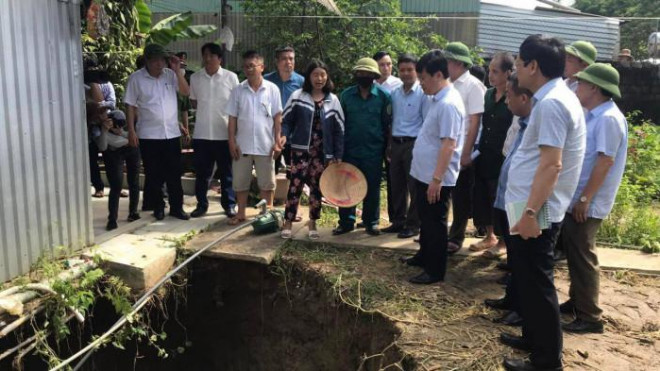 Hố “tử thần” ở thủ phủ khoáng sản Nghệ An xuất hiện do tụt nước ngầm - 2
