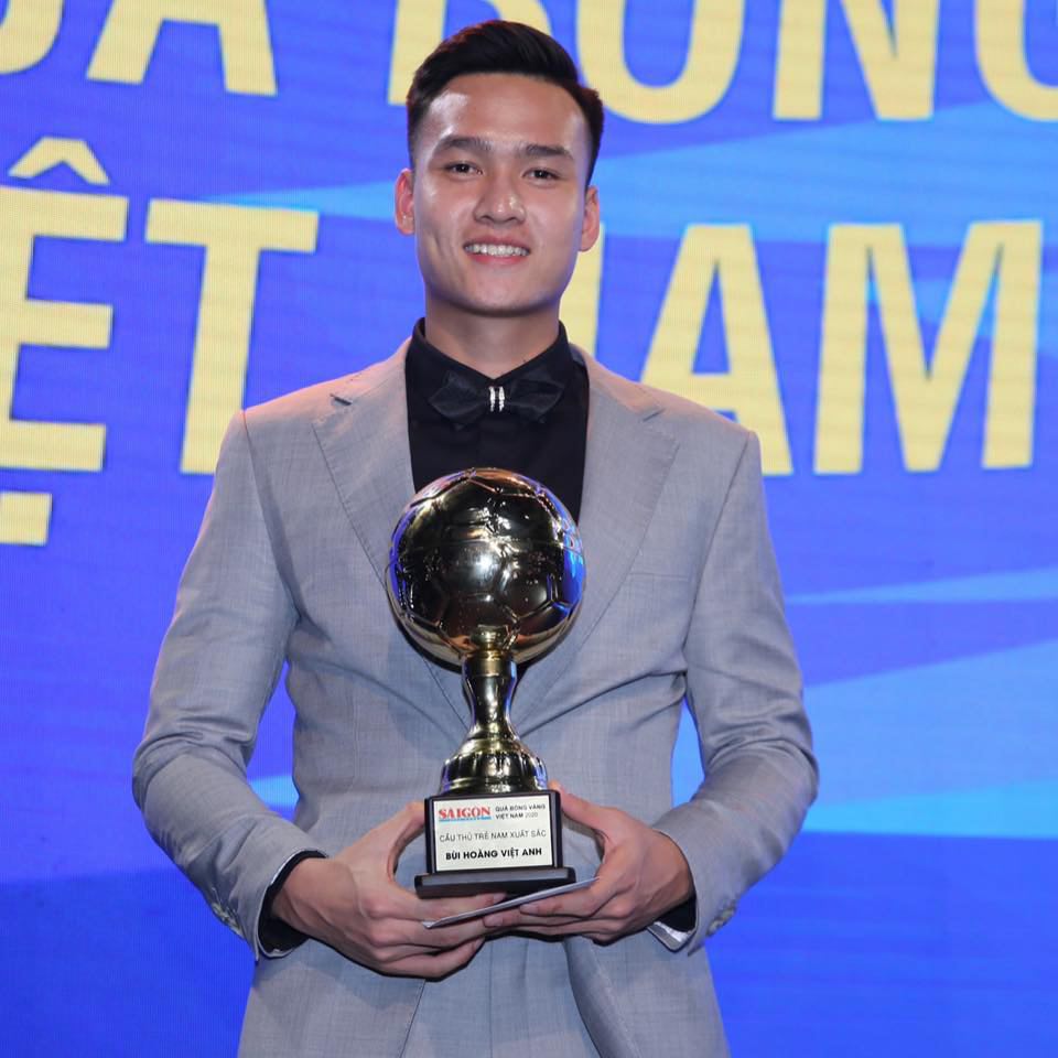 Nam thần cơ bắp mới của giới cầu thủ Việt gọi tên Việt Anh - 1