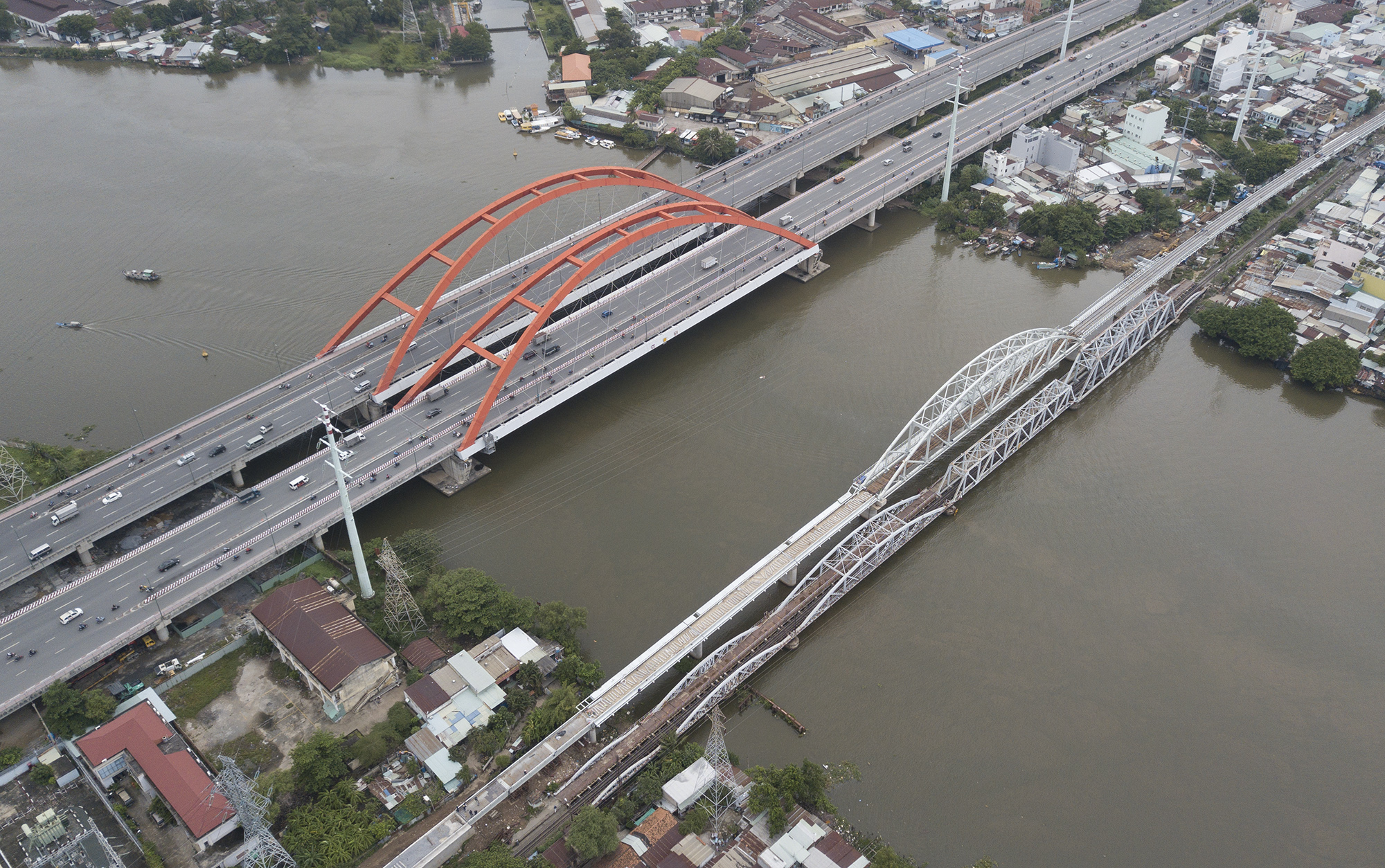 Tận thấy nhịp cầu quay nguyên khối trên cây cầu đầu tiên Bắc qua sông Sài Gòn - 1