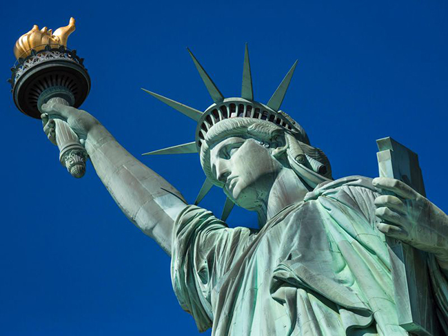 Bức tượng Nữ thần Tự do là một biểu tượng của nước Mỹ.

