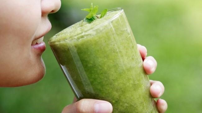 Tuyệt chiêu uống nước ép cần tây để giảm cân và tốt cho sức khỏe - 2