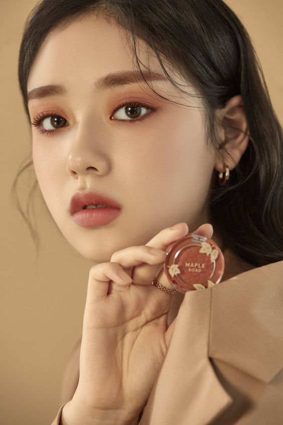 3 mẹo tuyệt hay giúp bạn thoa son đẹp như chuyên gia - 2