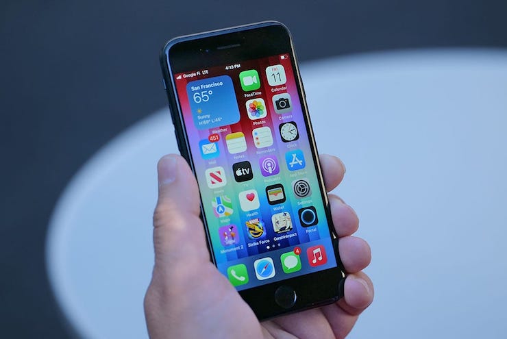 iPhone SE 2022 chưa tới 10 triệu đồng, iPhone 13 sắp giảm giá mạnh - 1