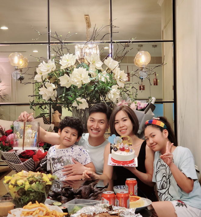 Mạnh Trường khoe biệt thự mới, vợ con ngất ngây nóng lòng muốn ở luôn - 13