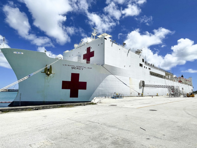 Tàu bệnh viện lớn nhất của Hải quân Mỹ đến Việt Nam - 1