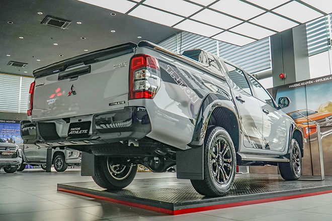 Giá xe Mitsubishi Triton lăn bánh tháng 6/2022, tặng camera lùi - 8