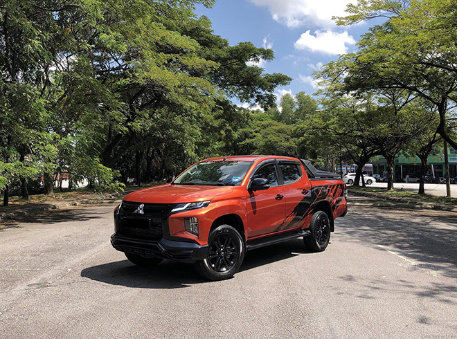 Giá xe Mitsubishi Triton lăn bánh tháng 6/2022, tặng camera lùi - 4