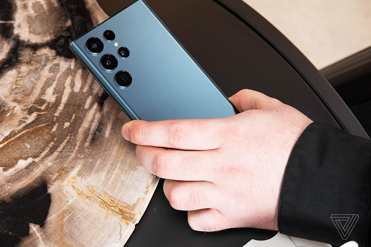 Những điện thoại tốt nhất trong nửa đầu năm 2022 - 3