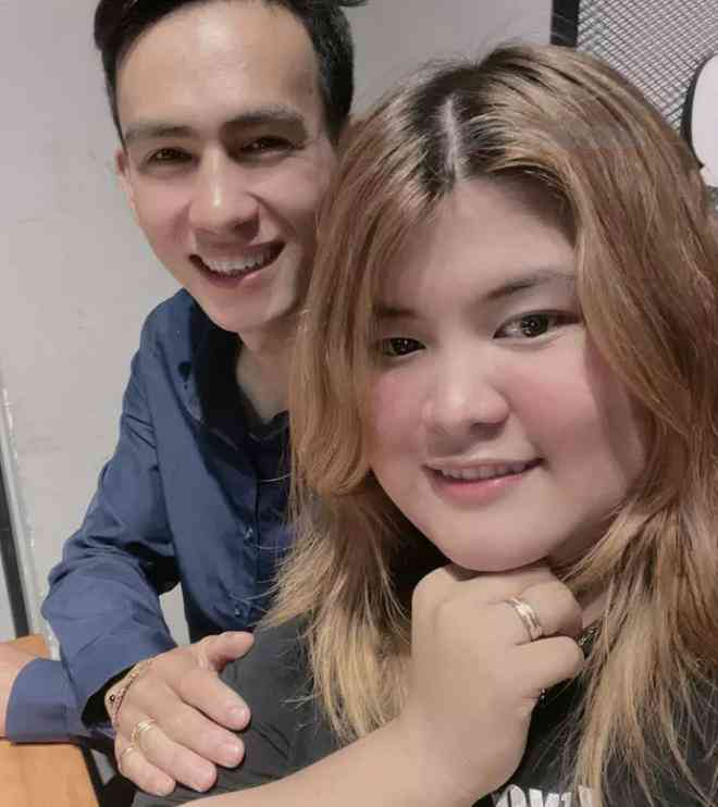 Chuyện tình "đũa lệch" giữa nàng 100kg và chàng shipper "mi nhon": Say nắng sau 2 lần giao hàng - 1