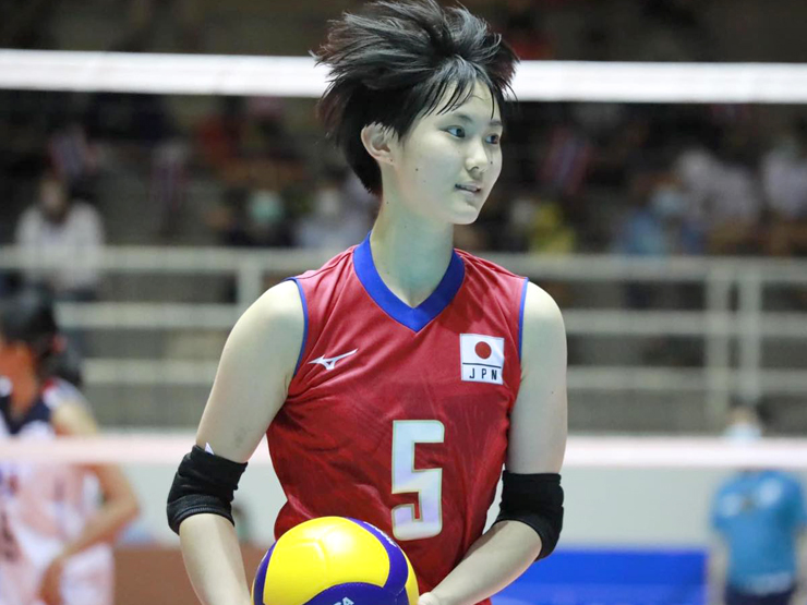 Hot girl bóng chuyền 16 tuổi gây “sốt”, Nhật Bản lên ngôi số 1 châu Á