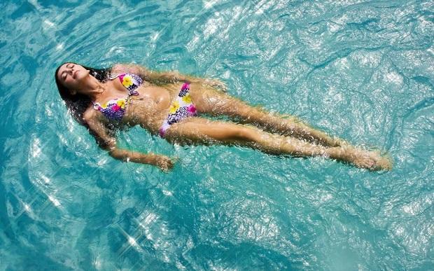 Đi bể bơi mùa hè có thể khiến bạn mắc những bệnh nghiêm trọng sau, cần đặc biệt lưu ý - 3