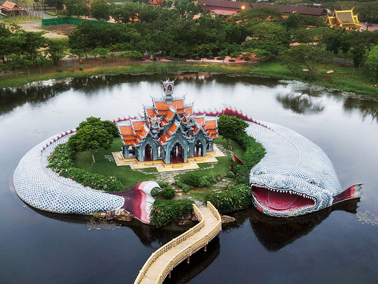 1. Muang Boran là một công viên bảo tàng nổi tiếng nằm ở Samut Prakan, ngoại ô Bangkok, Thái Lan.
