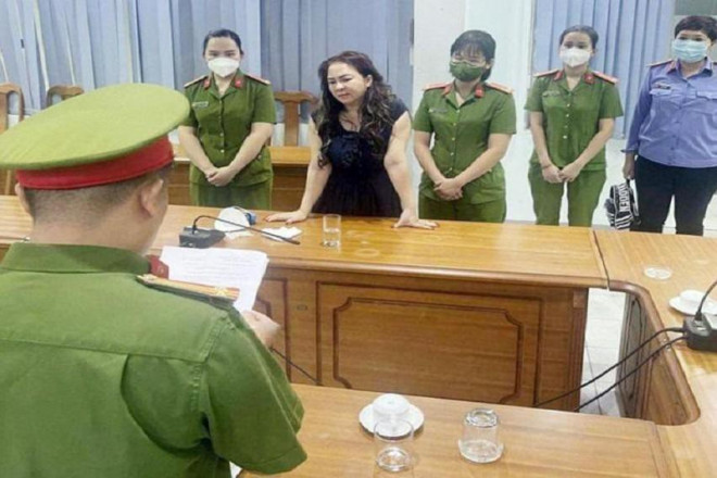 Nhà báo Hàn Ni, ca sĩ Vy Oanh đề nghị khởi tố ông Đặng Anh Quân và ekip giúp bà Phương Hằng - 1