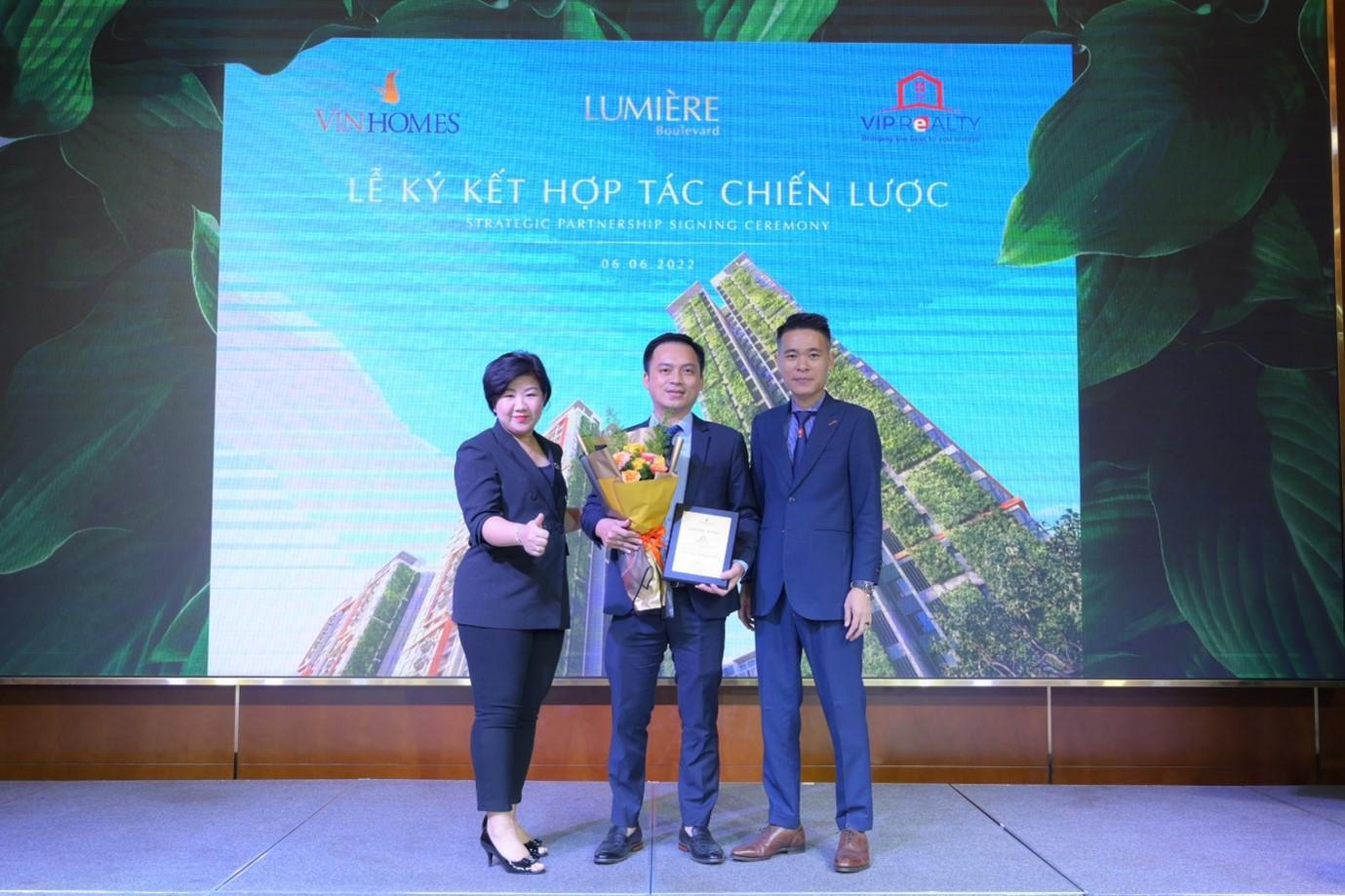 VIP Realty chính thức trở thành đối tác phân phối tuyệt phẩm LUMIÈRE Boulevard - 2