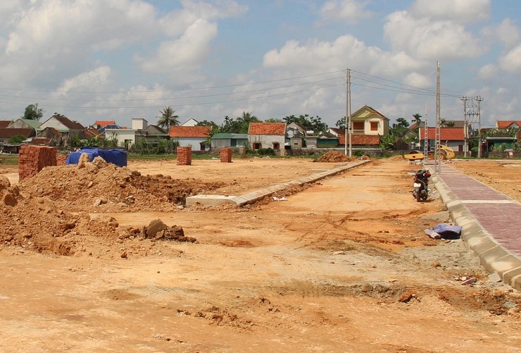 Loạt nhà đầu tư bán tháo đất nền, đã nên xuống tiền lúc này? - 3