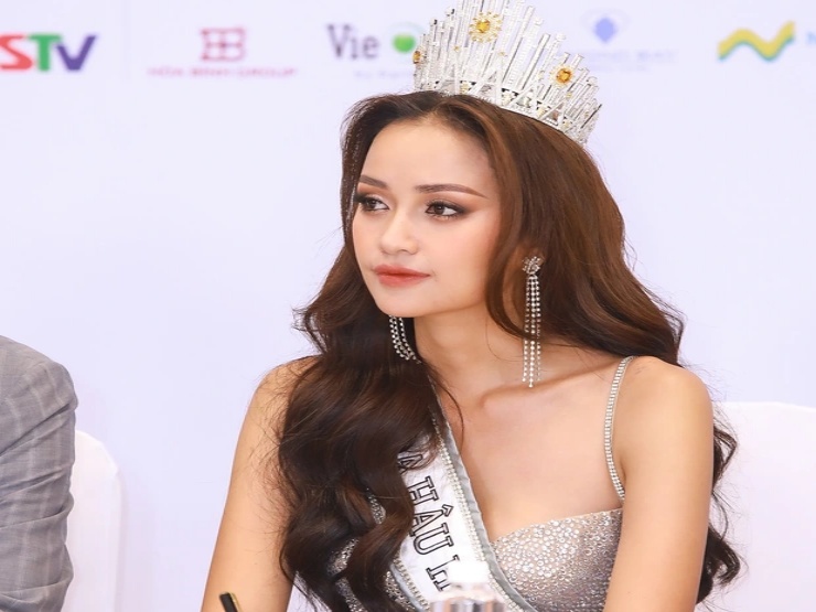Tân Hoa hậu Hoàn vũ Việt Nam 2022 Ngọc Châu: ”Tôi chưa từng yêu ai”