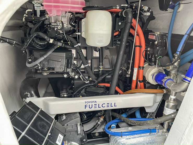 Xem qua động cơ sạch Hydrogen do Toyota phát triển trên tàu thủy - 1