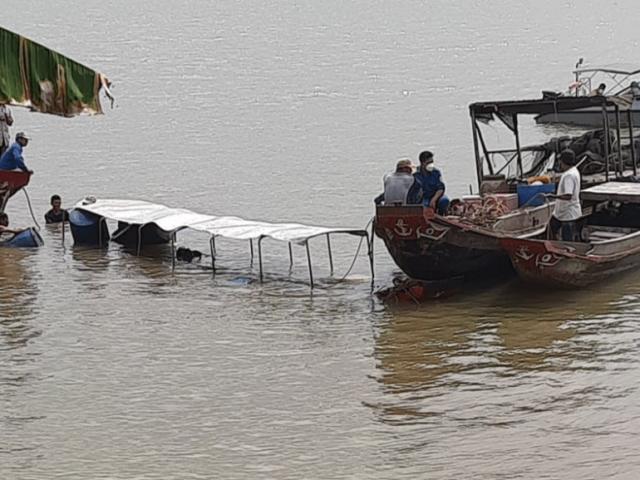 Một dân quân tự vệ tử vong khi chống ”cát tặc” trên sông Hàm Luông
