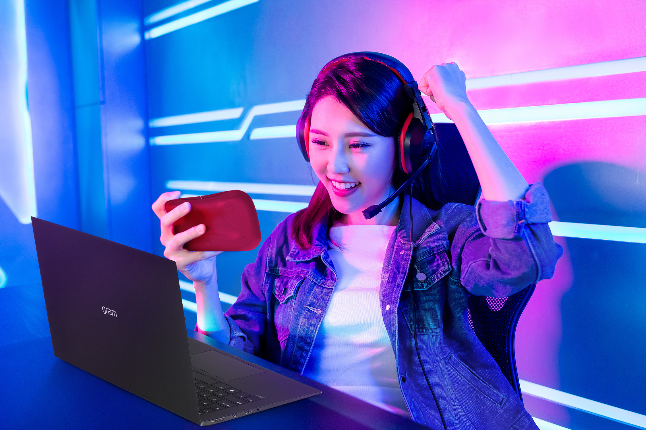 Mở ra cả thế giới chỉ với 1kg trên vai trong thời đại “di động hoá” Laptop - 6