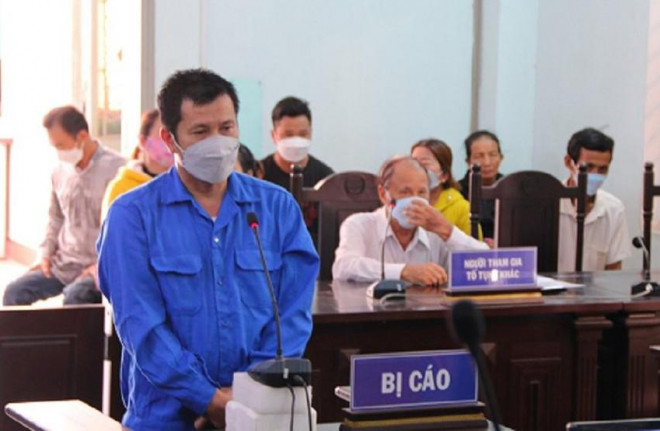 Tài xế “xe điên” lao vào tiệm bánh mì ở Đà Nẵng bị phạt 2 năm tù - 1