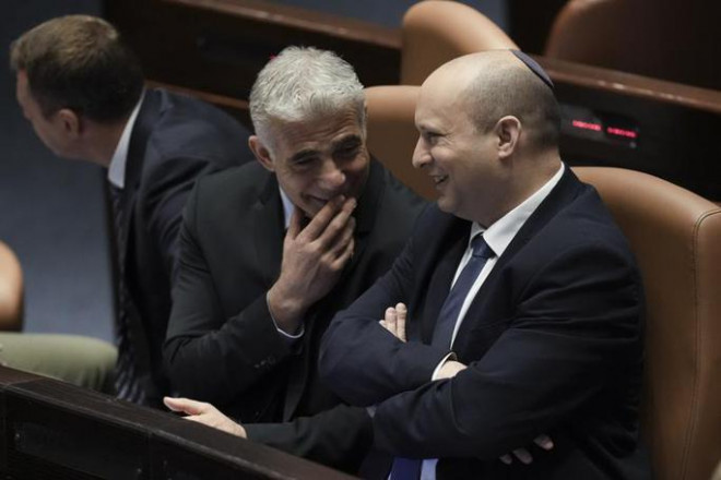 Quốc hội Israel giải tán, Bộ trưởng Bộ Ngoại giao thành thủ tướng lâm thời - 1
