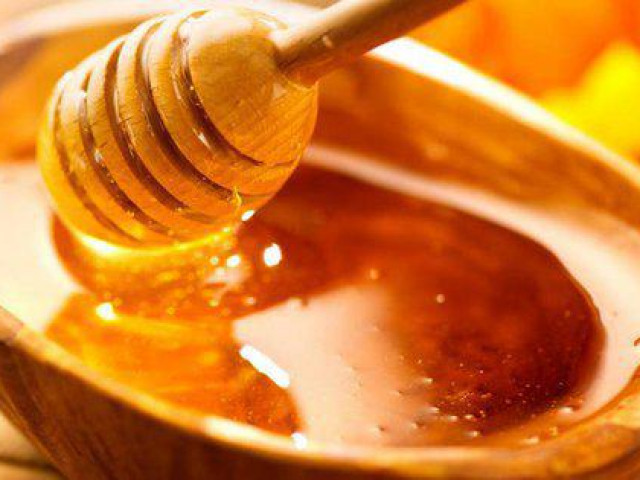 Những tác dụng phụ tiềm ẩn của mật ong
