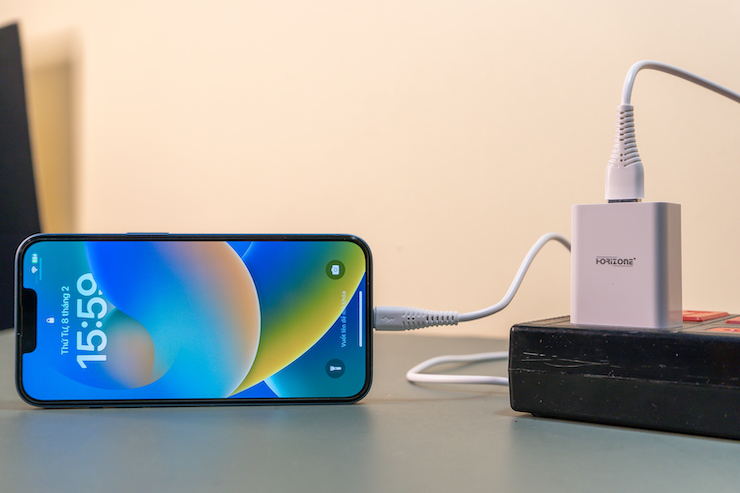 iPhone, iPad và loạt sản phẩm &#34;nhà Táo&#34; giảm giá mạnh ngày Cá tháng Tư - 1