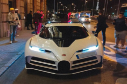 CR7 cầm lái Bugatti Centodieci giá 256 tỷ đồng chở bạn gái đi hẹn hò
