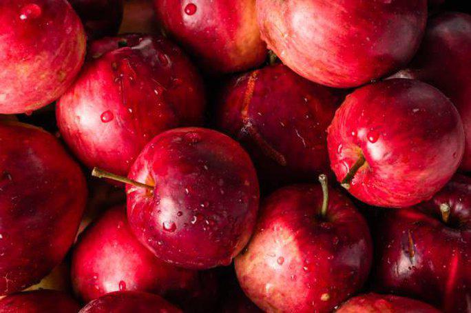 Thay đổi bất ngờ nếu bạn ăn mỗi ngày 1 quả táo - 1