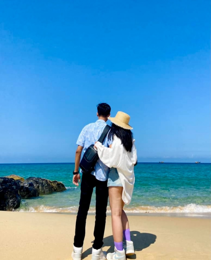Vi vu trên con đường ven biển ở Phú Yên, thưởng thức hải sản tươi rói - 3