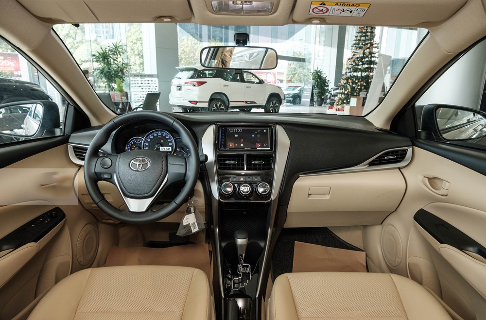 Mazda 2 vs Toyota Vios: Cuộc chiến sedan hạng B hàng đầu phân khúc - 3