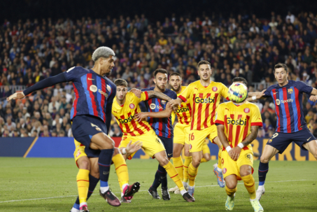 Barca mất bàn thắng vì VAR, dự đoán vô địch sớm La Liga khi nào?