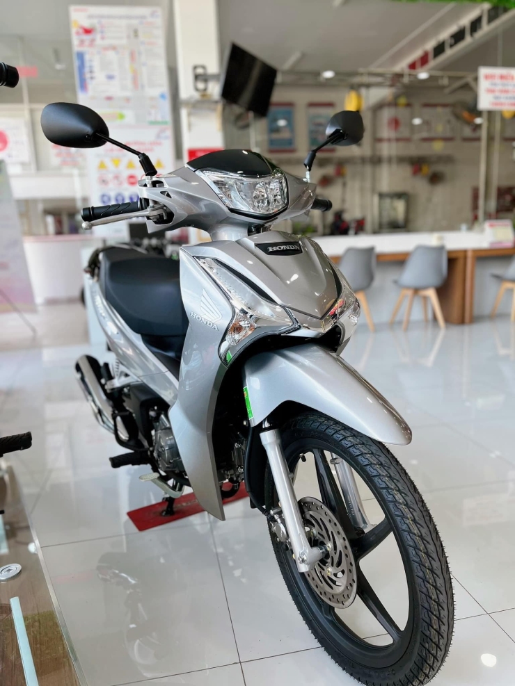 Review Honda Future 125 FI 2022  305  315 triệu 1 em Future 2022 có gì  HOT  TOP 5 ĐAM MÊ  YouTube