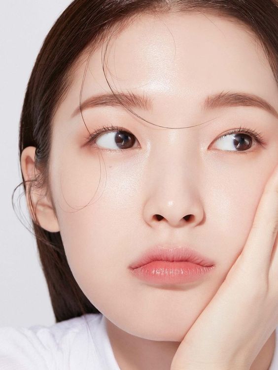 Những lời khuyên chăm sóc da mùa hè để luôn tươi như trái đào - 3