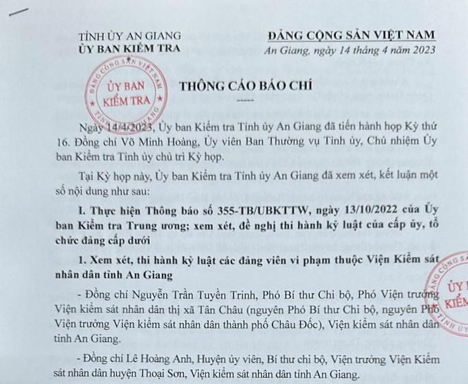 Hàng loạt cán bộ công an, viện kiểm sát ở An Giang bị kỷ luật - 1