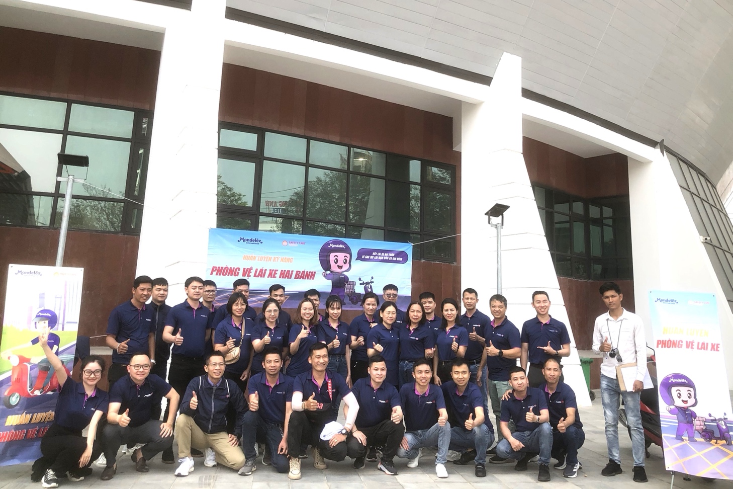Mondelez Kinh Đô huấn luyện phòng vệ lái xe an toàn cho nhân viên bán hàng - 1