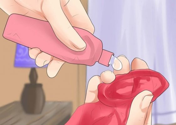 Chất bôi trơn trong bao cao su có thể gây ảnh hưởng đến "cậu nhỏ" hay không? - 2