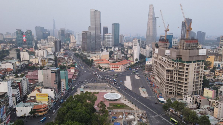 Lộ diện &#39;hoa sen&#39; khổng lồ ở ga trung tâm Bến Thành, metro số 1 - 2