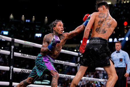Đỉnh cao boxing: Gervonta Davis đấm gục Garcia ở hiệp 7, giữ ngai "Vua WBA"