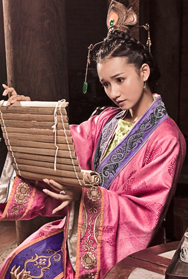"Sạn" như nấm sau mưa trong phim cổ trang Việt - 10
