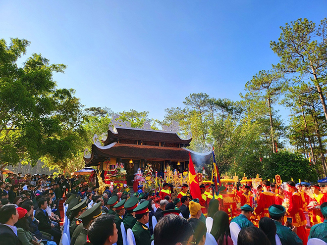 Hướng về cội nguồn, dâng hương tưởng nhớ vua Hùng tại Đền thờ Âu Lạc tỉnh Lâm Đồng - 1
